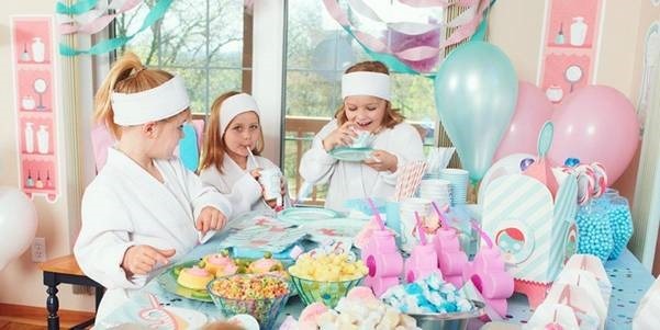 12-year-old-birthday-party-ideas-Spa party theme