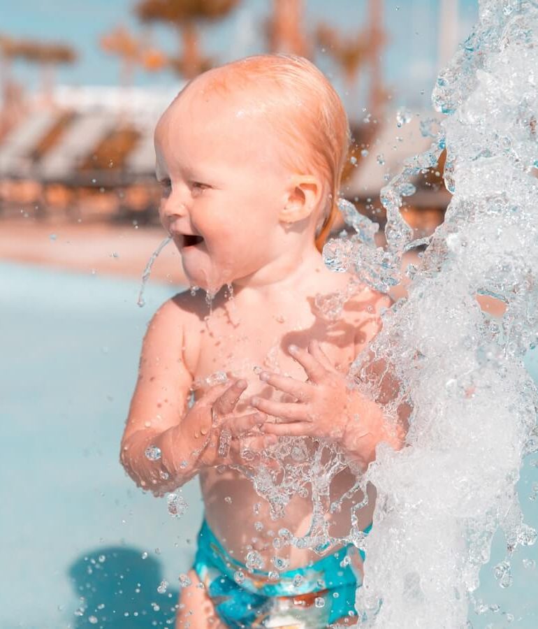 7 Must-Haves for Baby’s Day at the Pool