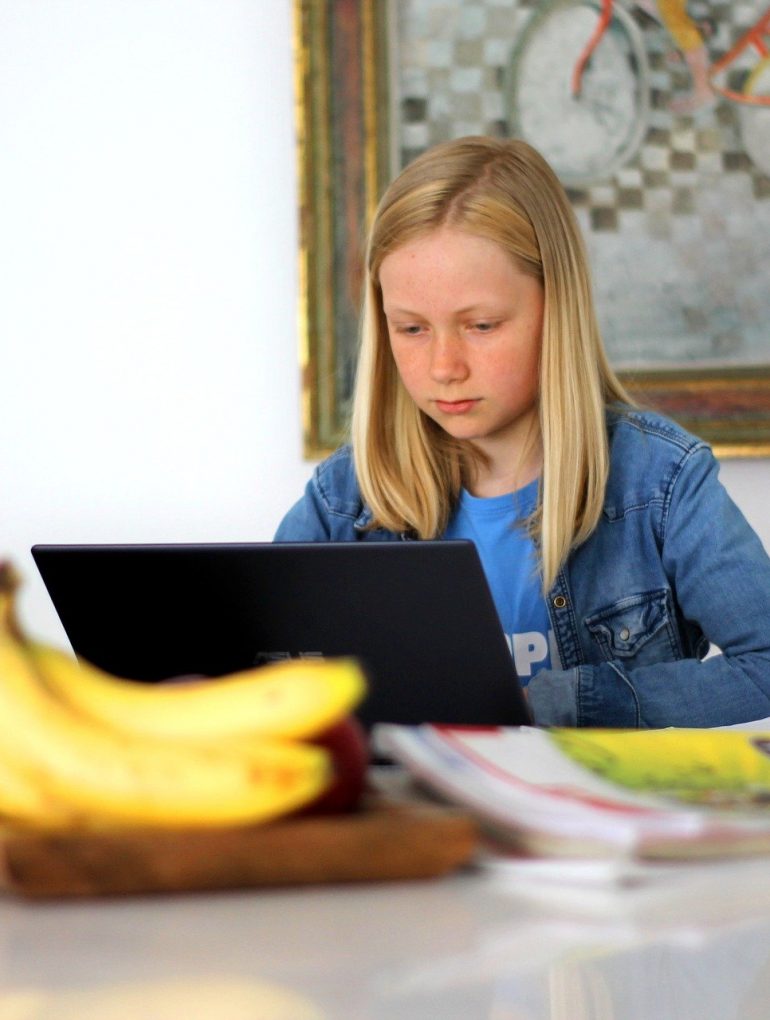 10 Essential Apps for Your Remote-Learning Kids