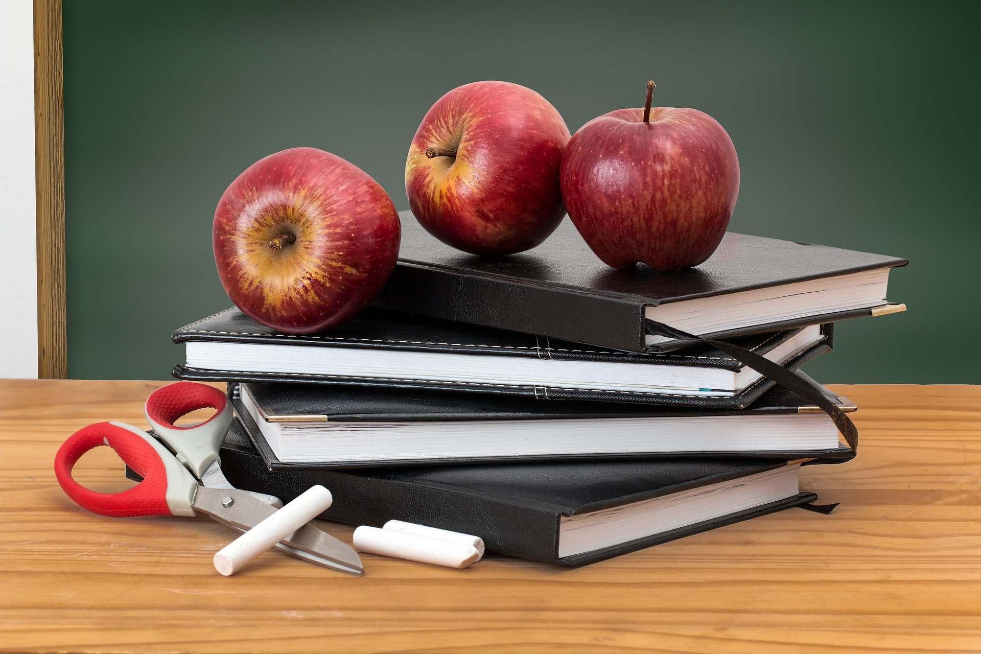 Apples on desk